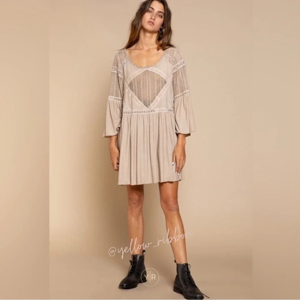 🆕 POL Bell Sleeve Lace Panel Tunic Top/Dress - Picture 3 of 4